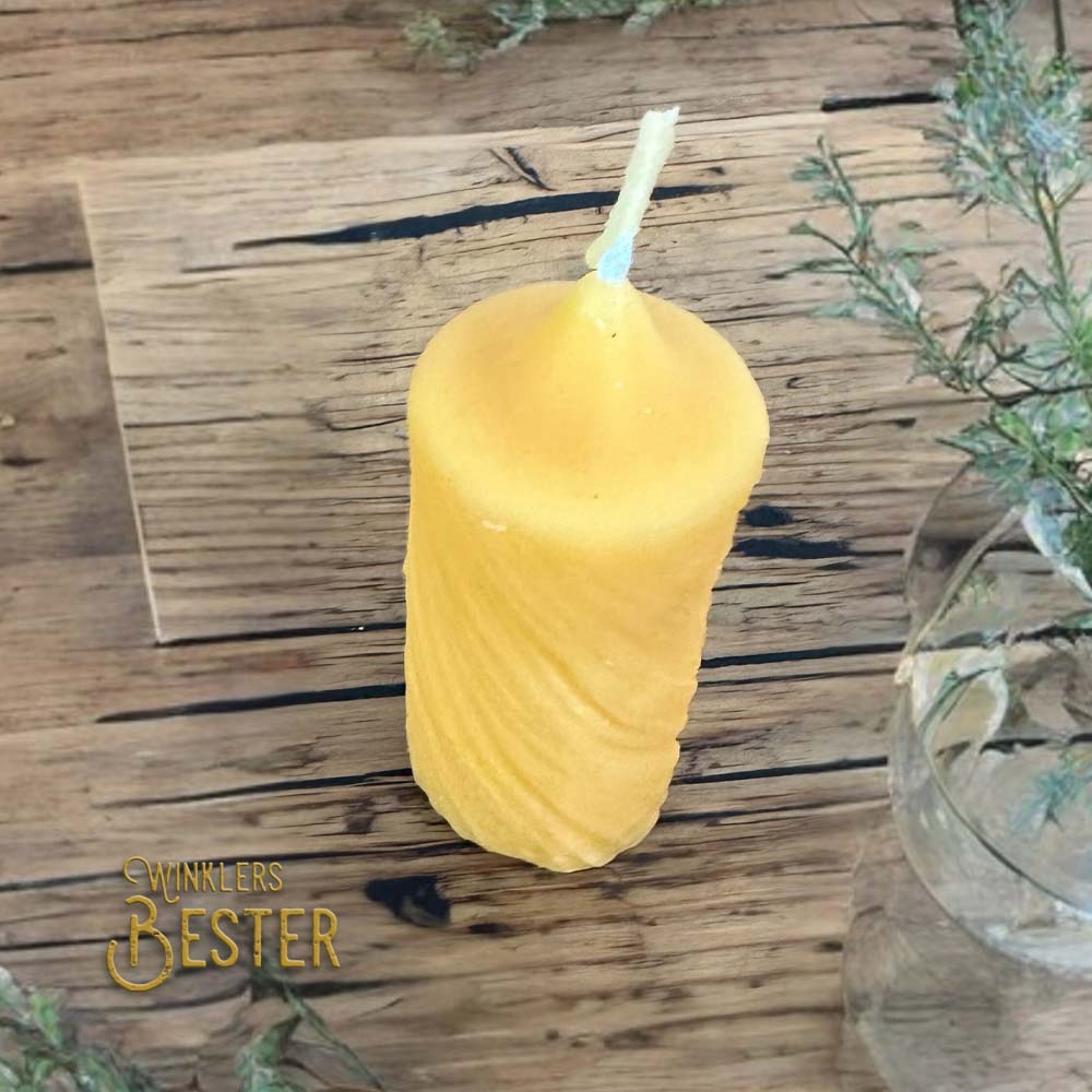 Stumpenkerze gedreht